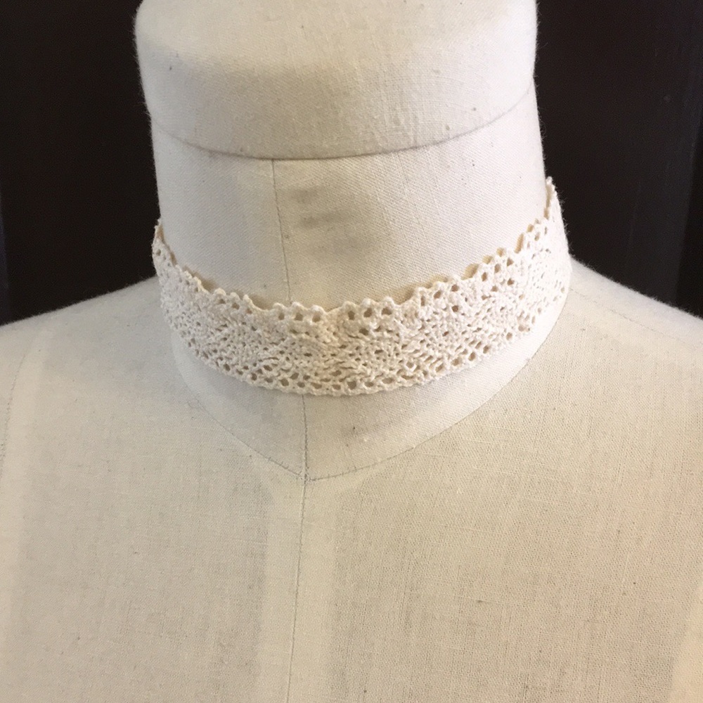 DESIGN LAB Crochet Choker Necklace Vintage Style NEW